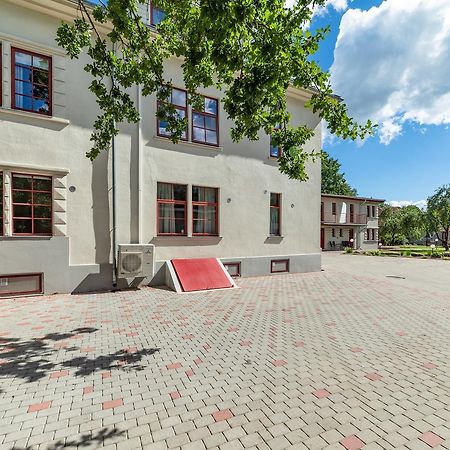 Vabaduse Apartments Parnu Exterior photo